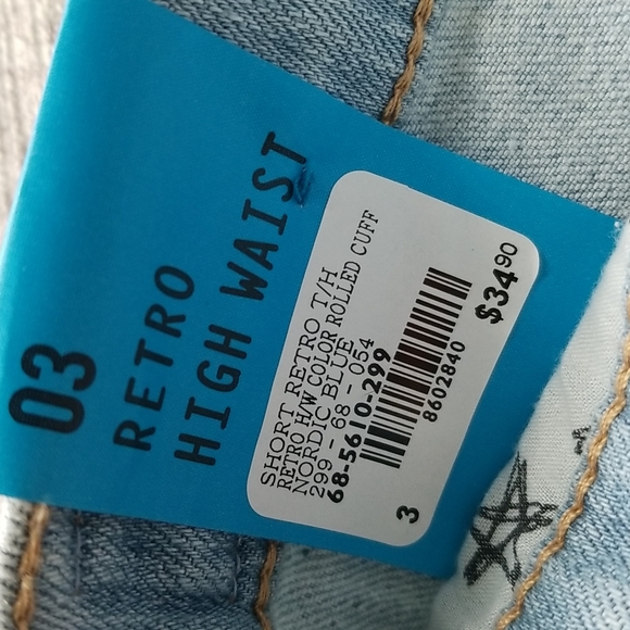 US 3 - Jean Shorts - Garage - Picture 3 of 3